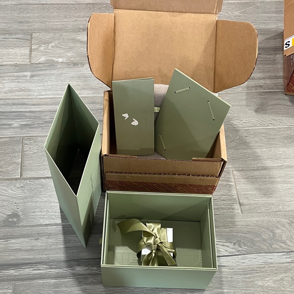 Van Cleef & Arpels box